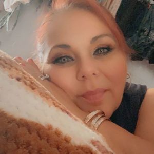 Meet your Posher, Estella